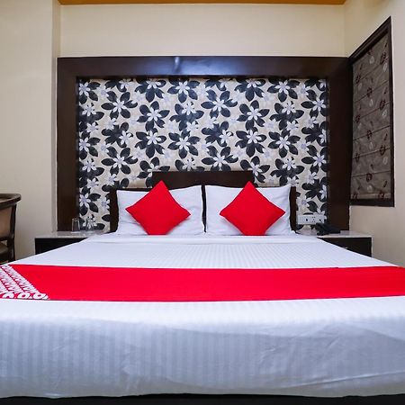 Hotel O J P Inn Near Patel Nagar Metro Station 뉴델리 외부 사진