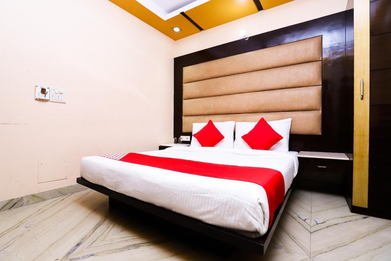 Hotel O J P Inn Near Patel Nagar Metro Station 뉴델리 외부 사진