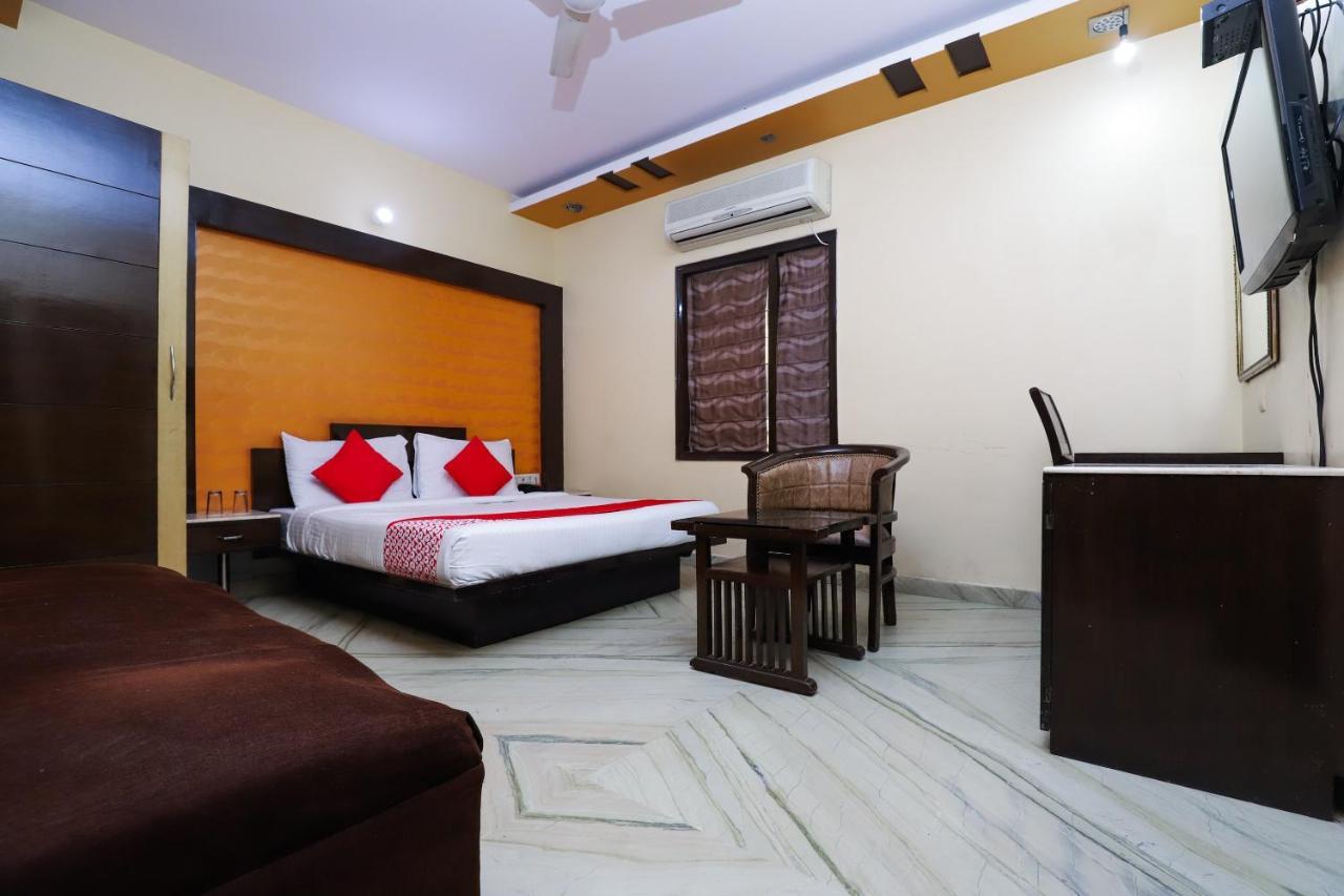 Hotel O J P Inn Near Patel Nagar Metro Station 뉴델리 외부 사진