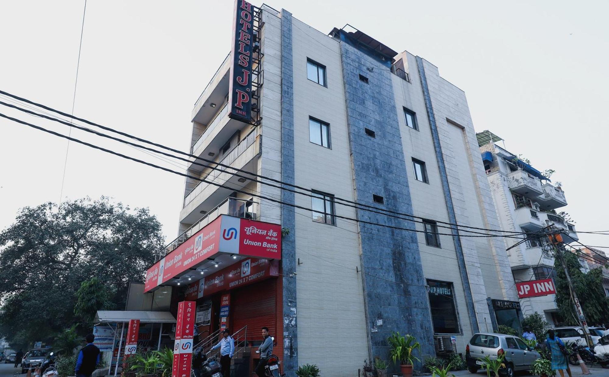 Hotel O J P Inn Near Patel Nagar Metro Station 뉴델리 외부 사진