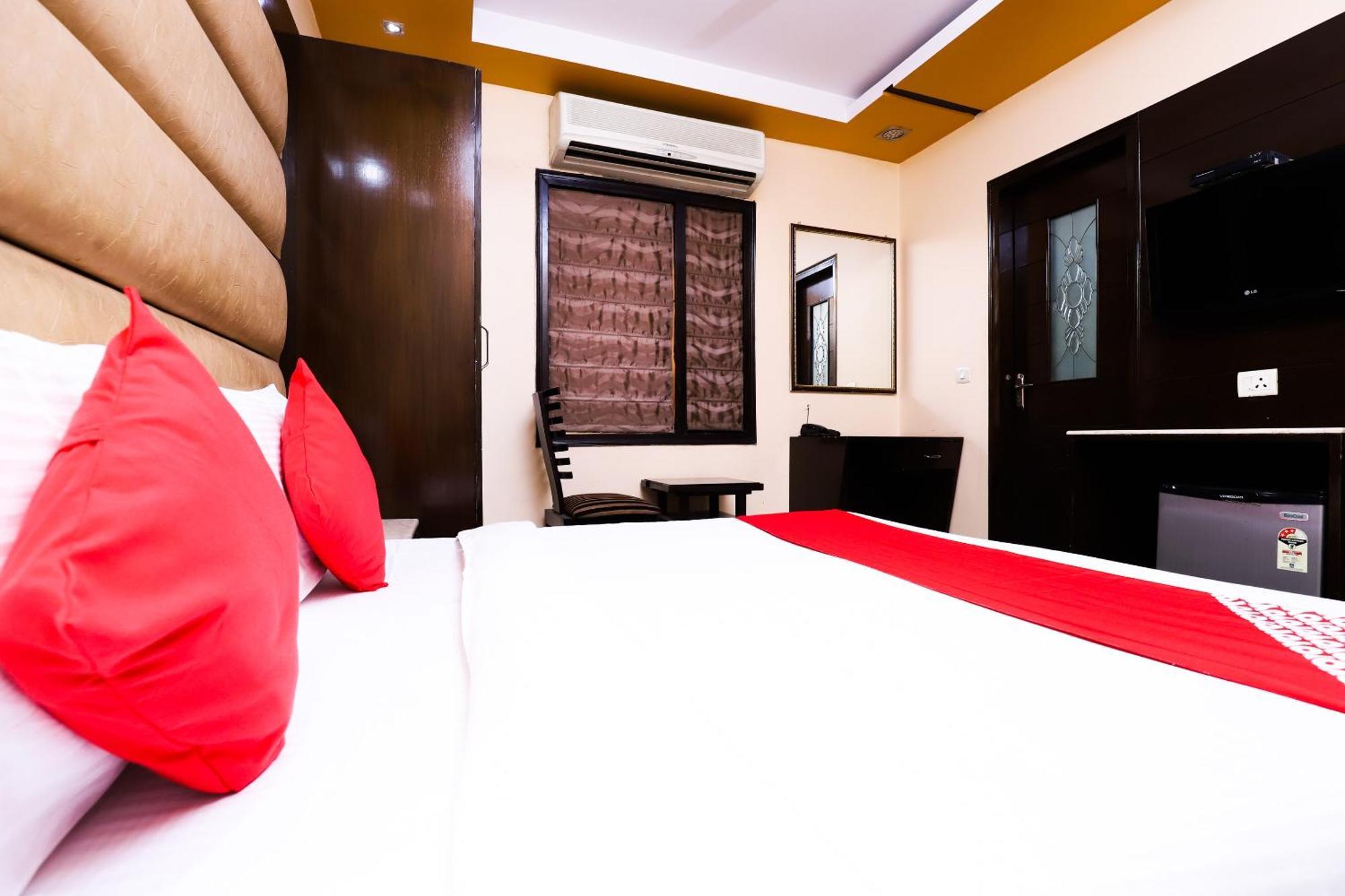 Hotel O J P Inn Near Patel Nagar Metro Station 뉴델리 외부 사진