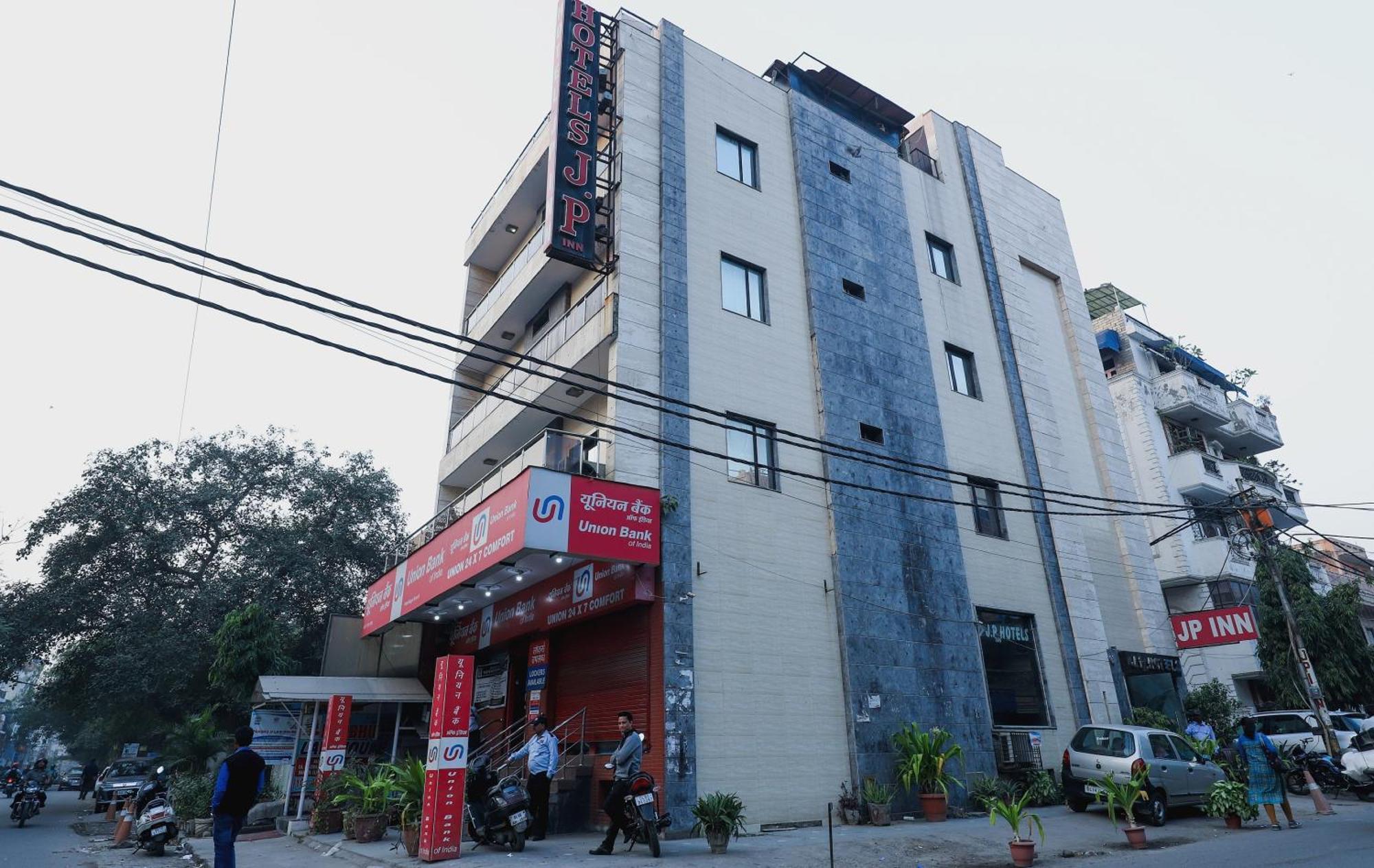 Hotel O J P Inn Near Patel Nagar Metro Station 뉴델리 외부 사진