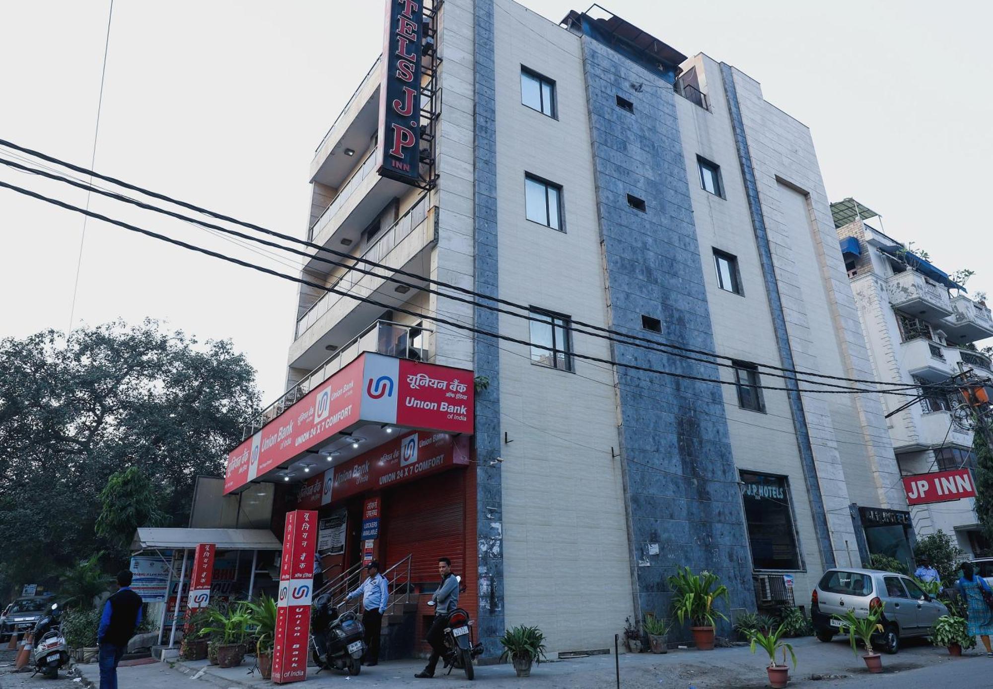 Hotel O J P Inn Near Patel Nagar Metro Station 뉴델리 외부 사진