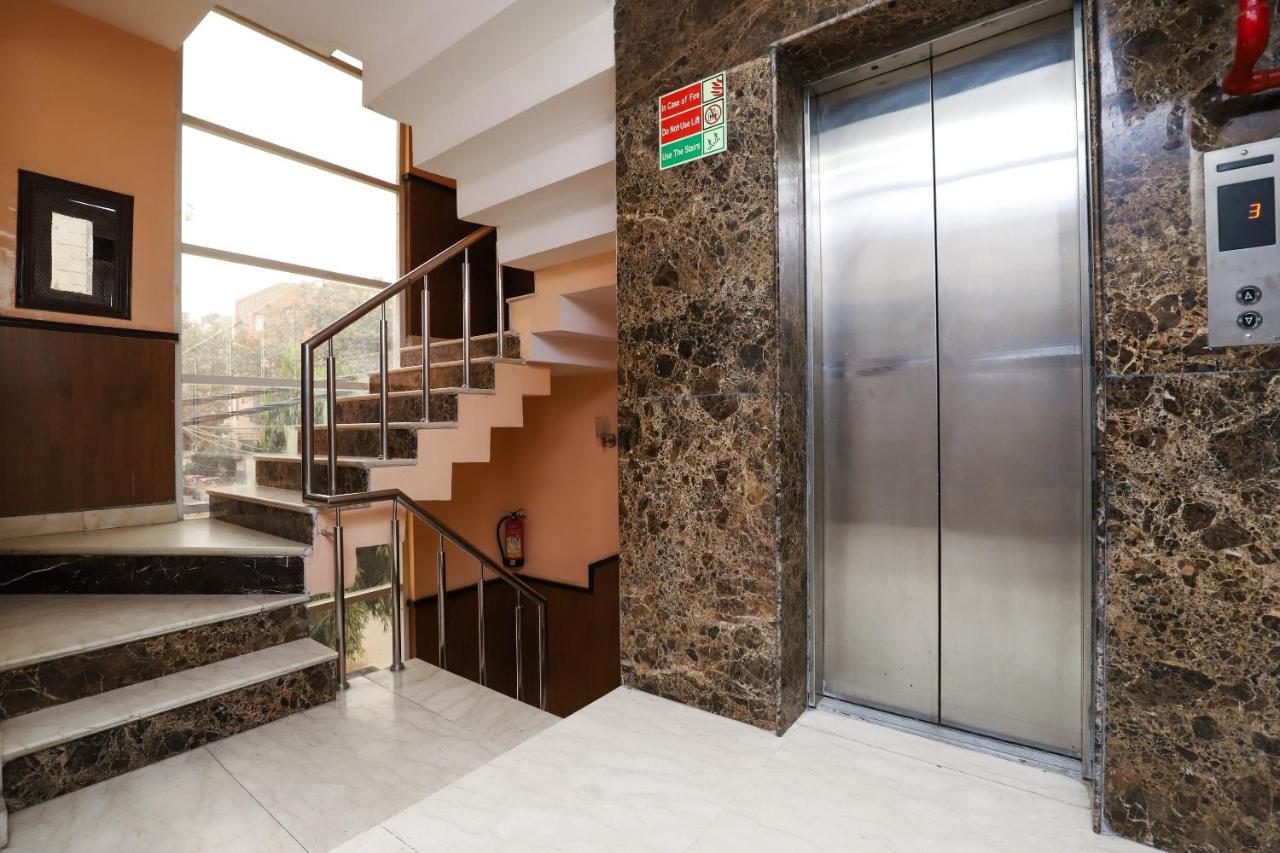 Hotel O J P Inn Near Patel Nagar Metro Station 뉴델리 외부 사진